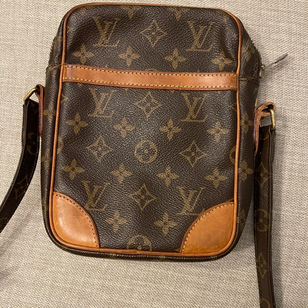 Louis Vuitton Danube Authentic